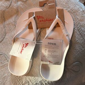 Archies White Arch Support Thongs